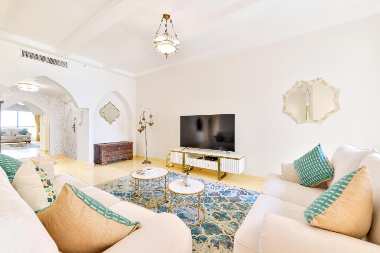 Luxury Jbr Palace! - Sea View - Free 5* Access! Dubai